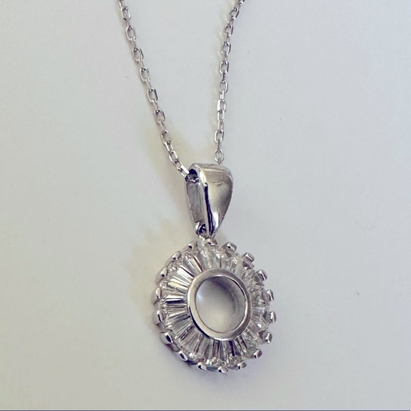 925 Silver baguette cz round necklace - Picture 2 of 4